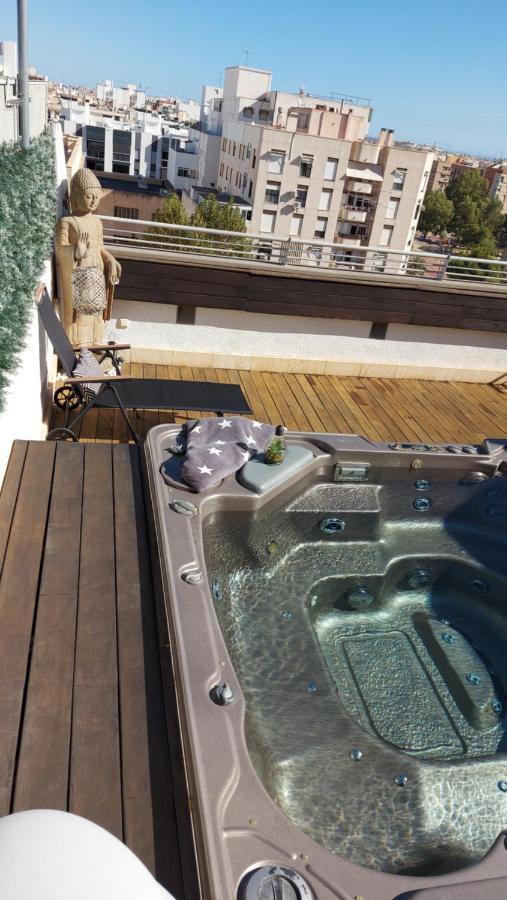 Atico De Lujo Con Jacuzzi Climatizado En Terraza Leilighet Elche Eksteriør bilde